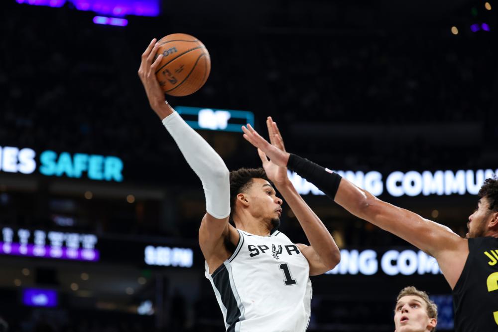 头指向了教 头指向了教